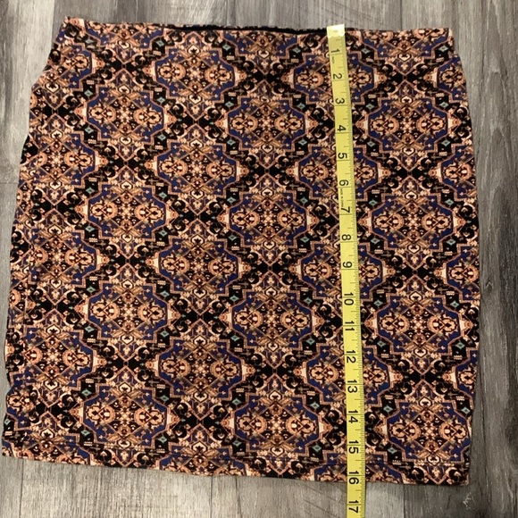Forever 21 Large Mini Earth Tone Bohemian Skirt - Picture 5 of 6